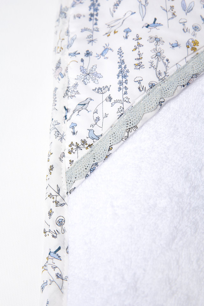 Toalla con Capucha Animales Azul hecho con  Liberty Fabric
